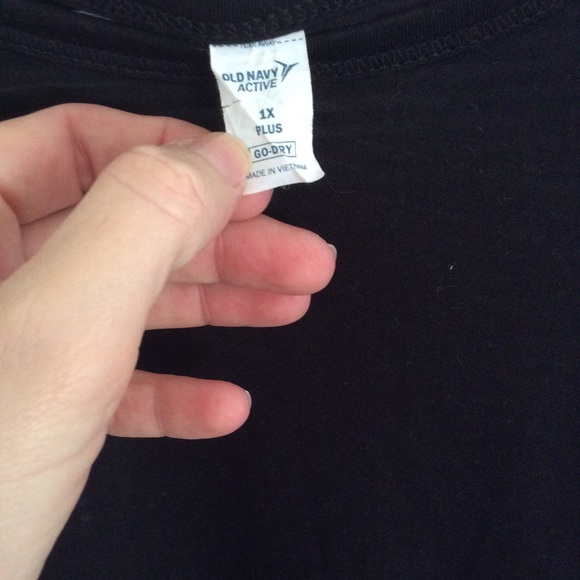 Workout top - Picture 3 of 3